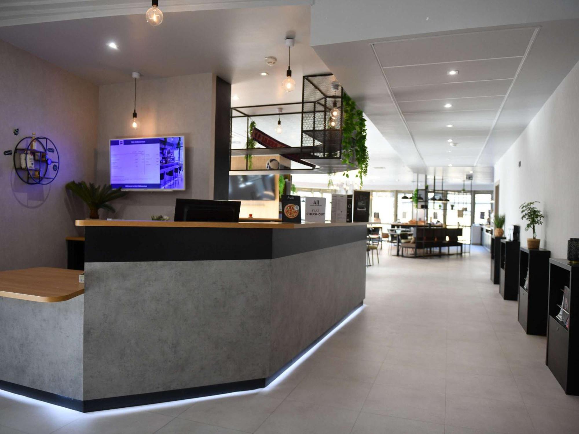 Ibis Châteauroux Exteriör bild