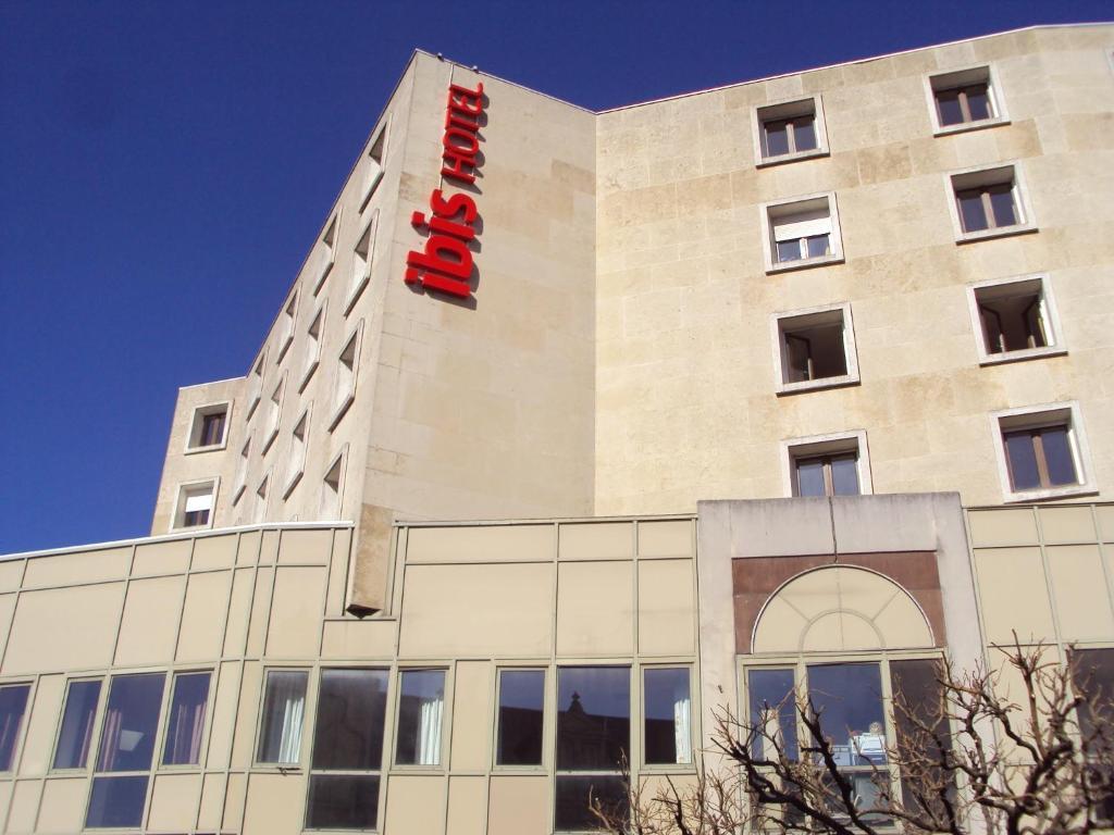 Ibis Châteauroux Exteriör bild